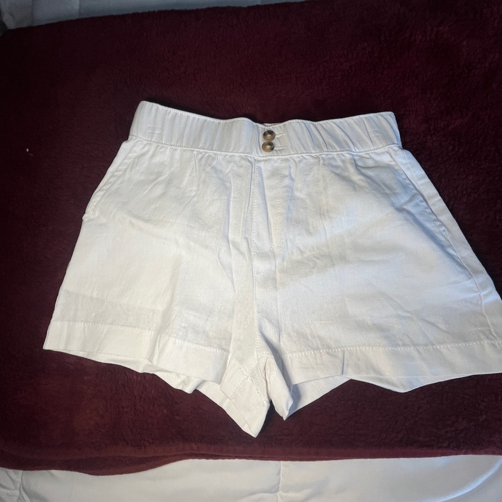 Vanilla Star High-Waisted White Shorts